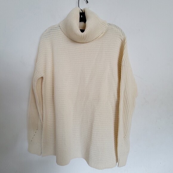 Stitch Fix VERO MODA Ivory Chunky Cable Knit Cowl Turtleneck Long Sleeve Sweater - Picture 3 of 12
